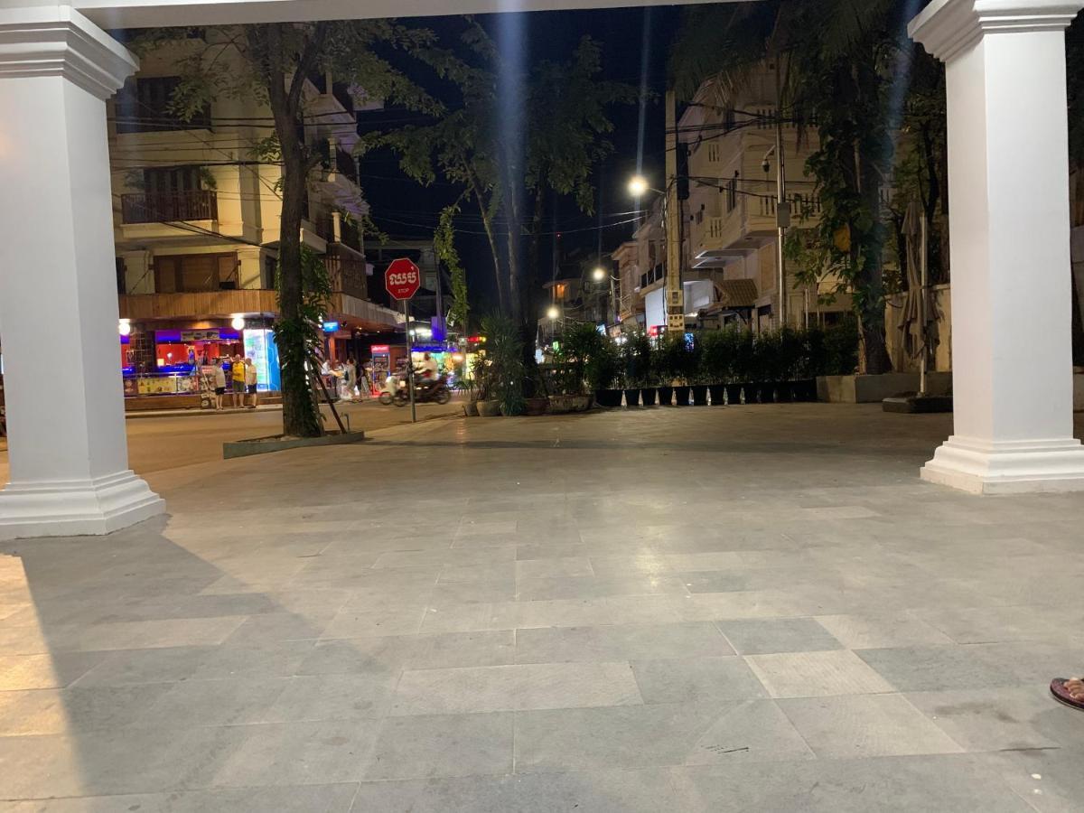 Nico'S Hotel And Skybar Siem Reap Exterior foto