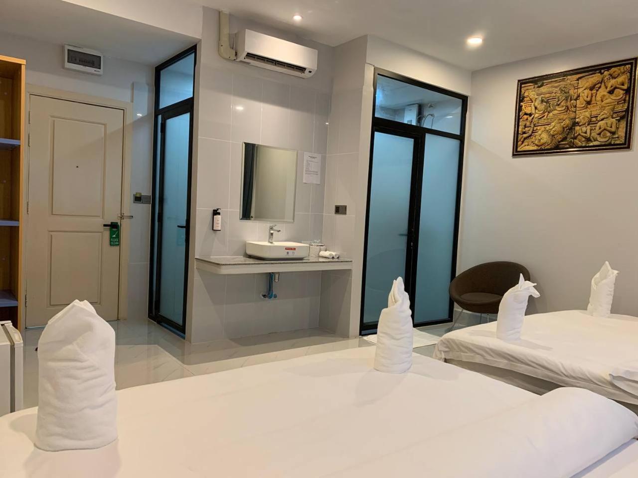 Nico'S Hotel And Skybar Siem Reap Exterior foto
